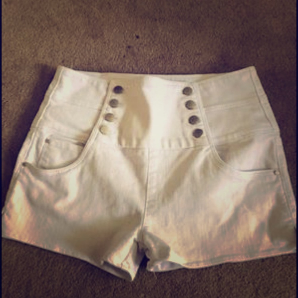 High waisted button white shorts